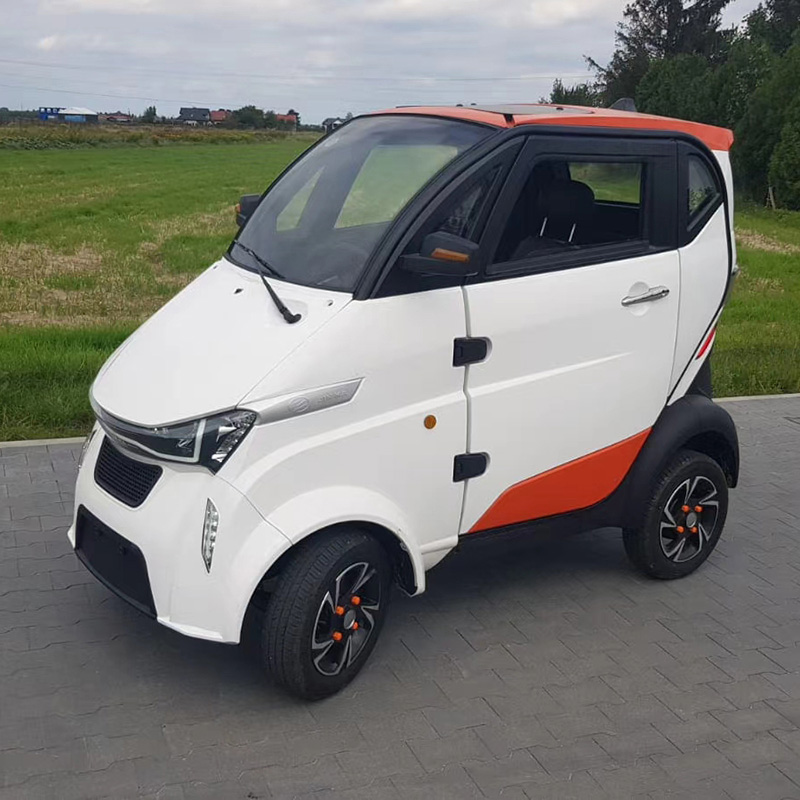 Features and advantages of Four Wheels Electric Car