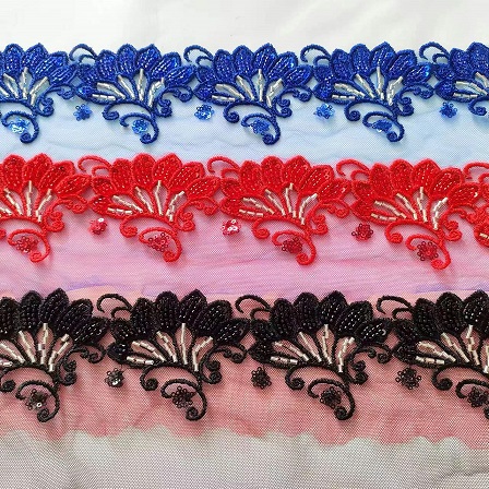 Features of gorgeous heavy work lace
